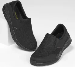 SKECHERS Relaxed Fit: Equalizer 4.0 - Persisting BBK Hot